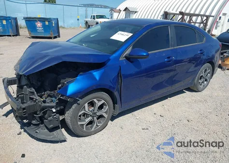 2021 Kia Forte Lxs из США, поврежденный, VIN 3KPF24AD0ME301944